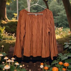 Elizabeth & James | Terracotta | Off-Shoulder Top | Super Cute | Super Flowy